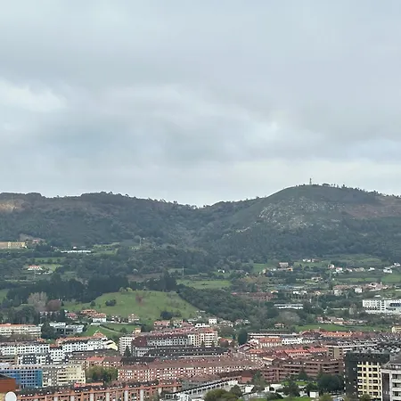 Vistas Monte Naranco Apartamento Con Parking 5Euros Al Dia Oviedo Exterior photo