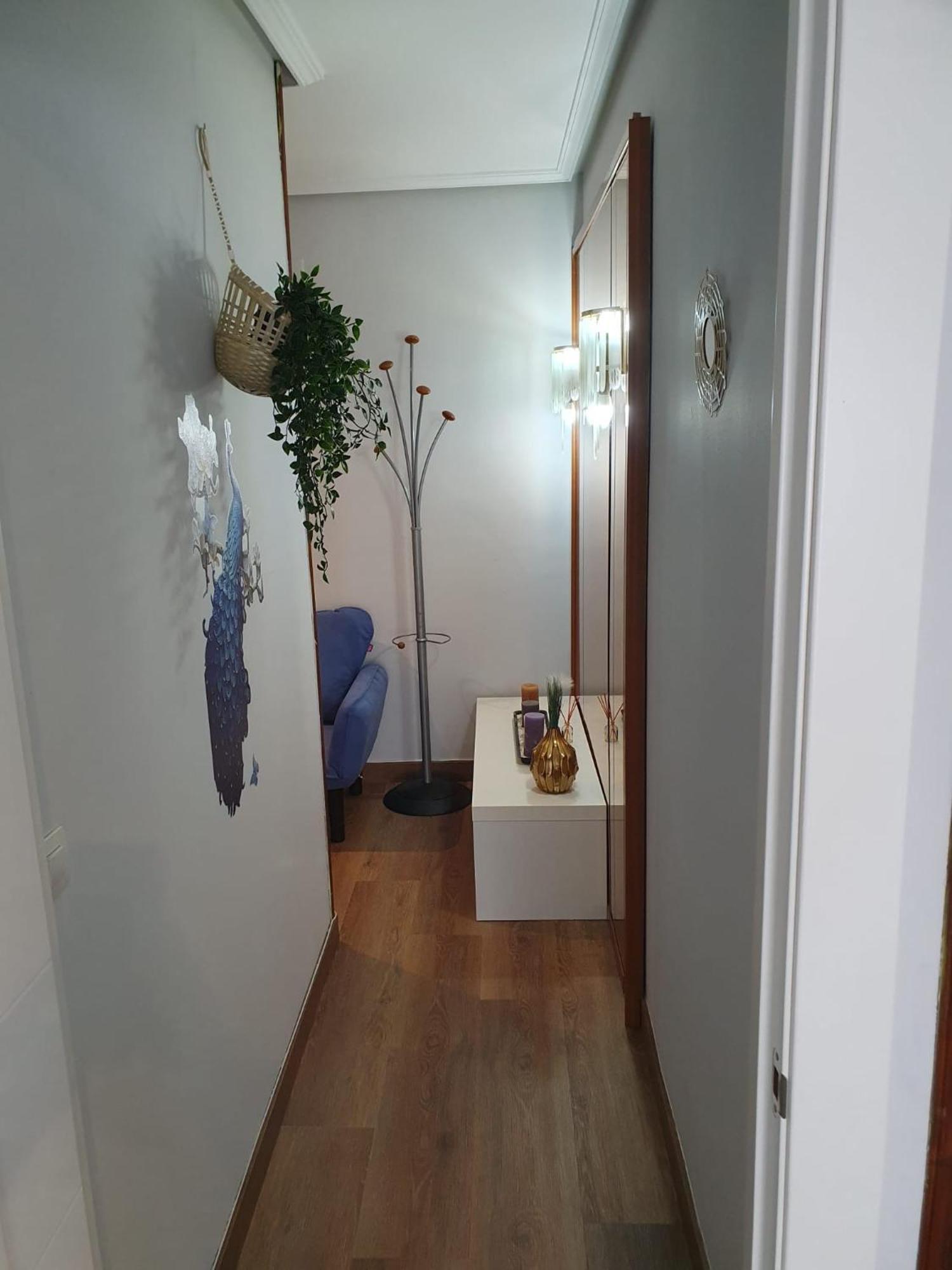 Vistas Monte Naranco Con Parking 5euros Al Dia Apartment *