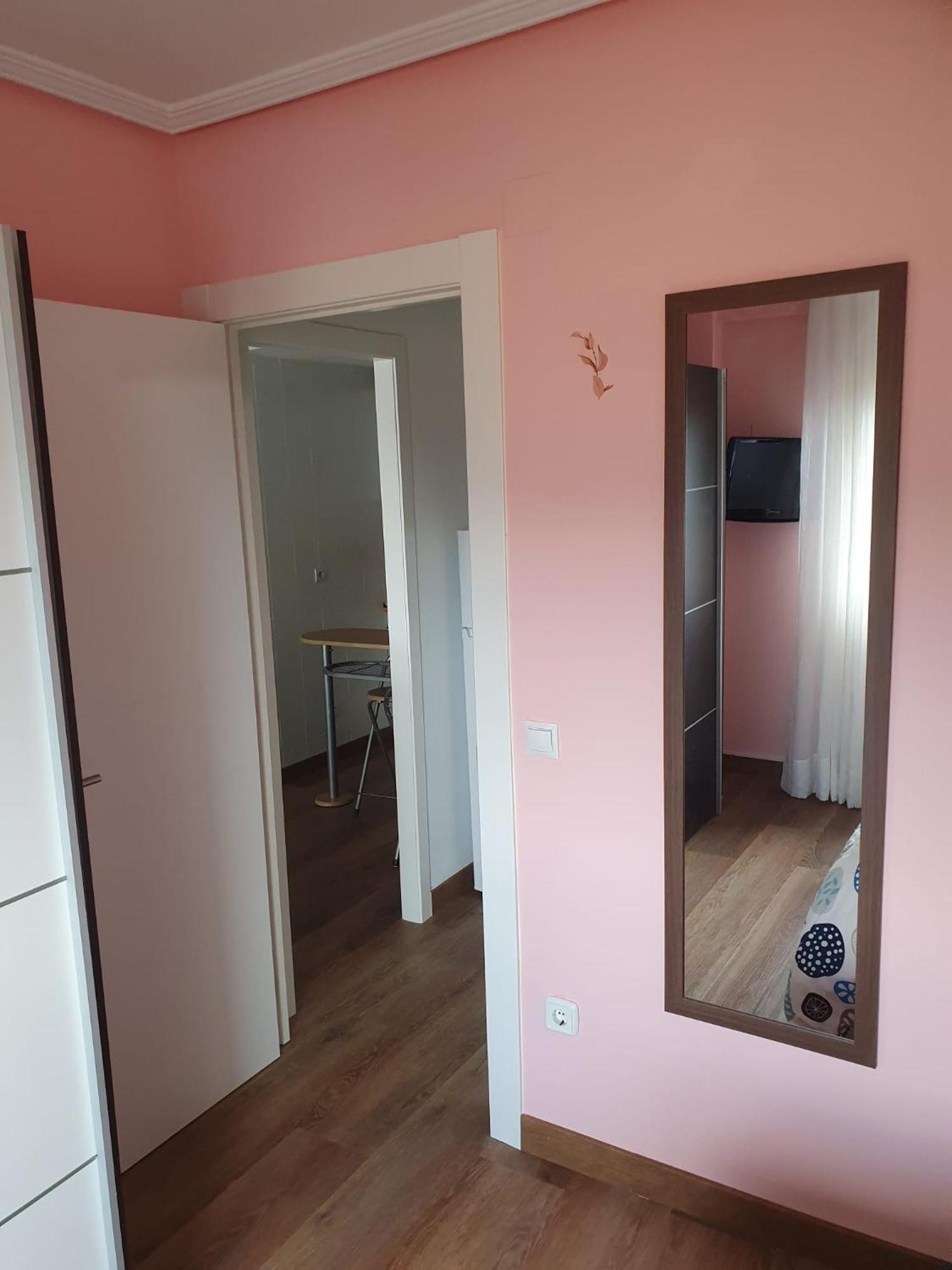 Apartment Vistas Monte Naranco Con Parking 5euros Al Dia Oviédo